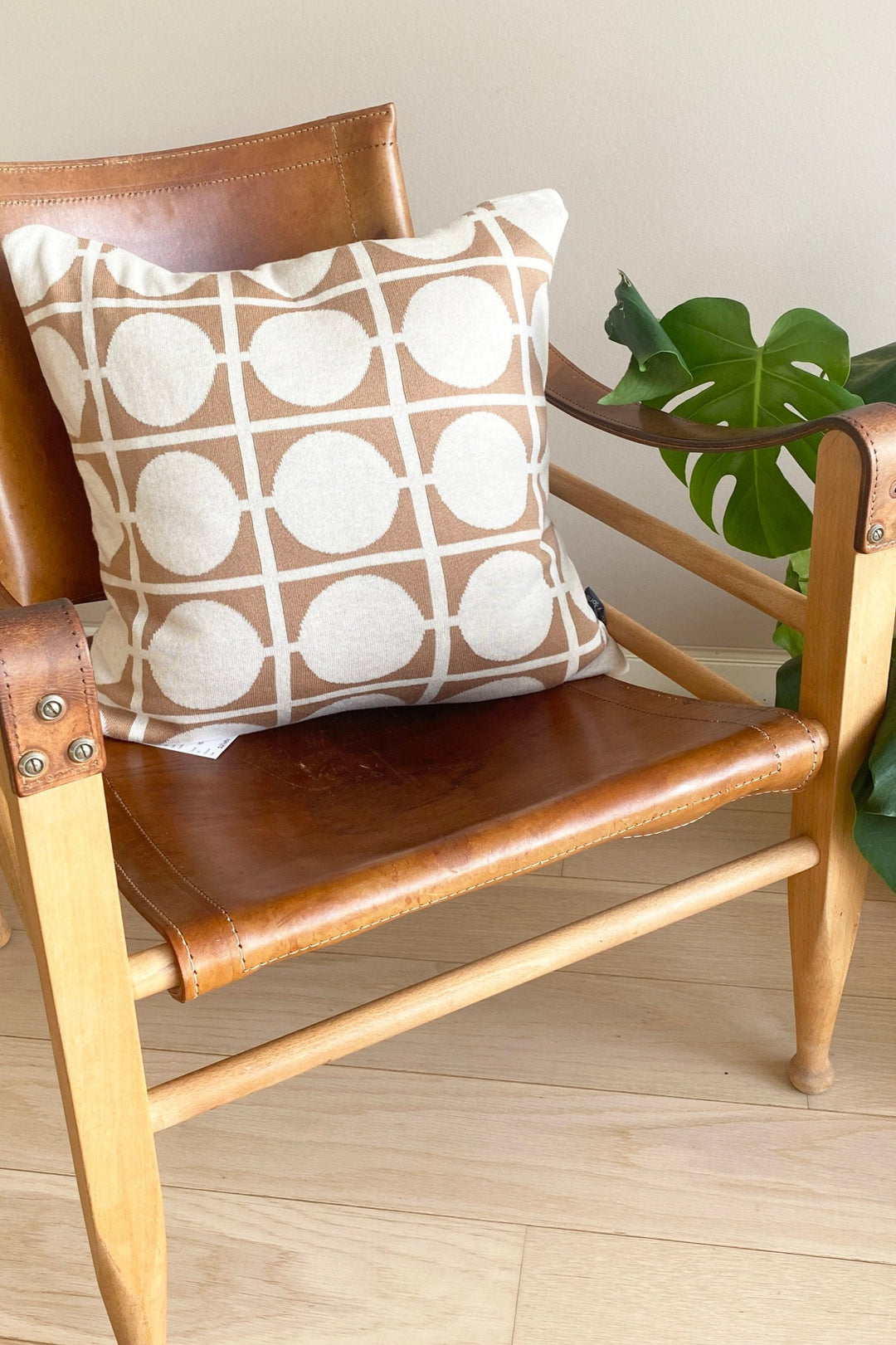 Don_pillow_brown_1_square