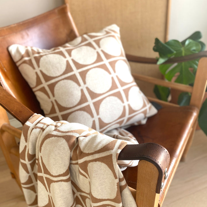 Don_pillow_brown_square