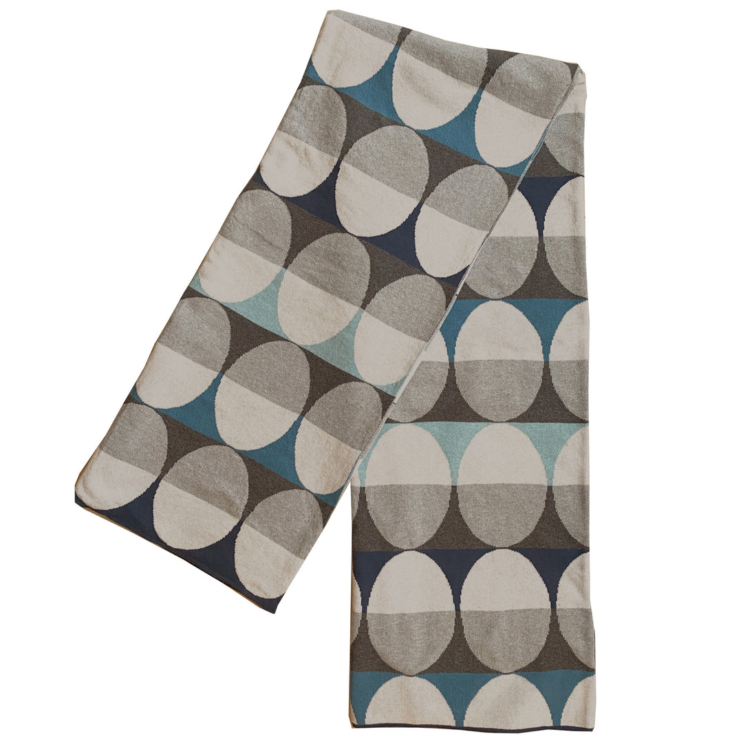 PL139L16_Olivia_blanket_blue