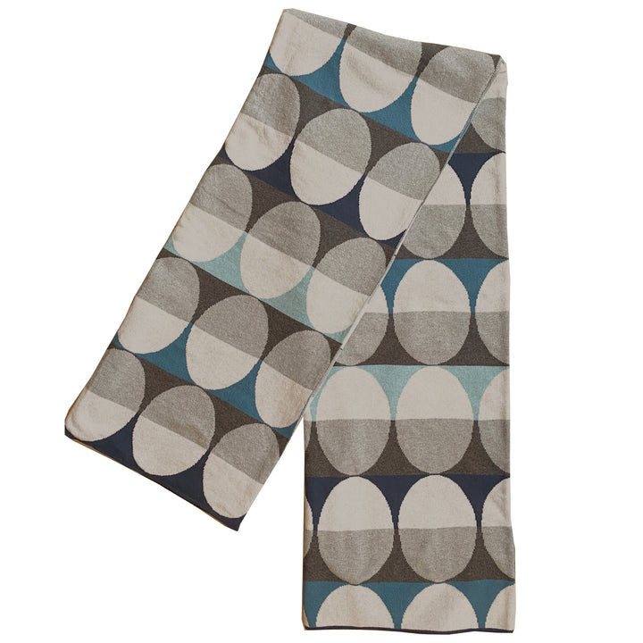 PL139L16_Olivia_blanket_blue